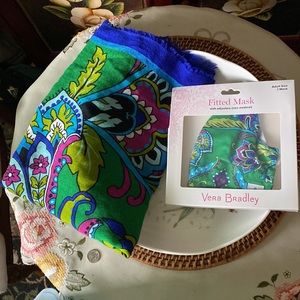 🌻SALE🌻Vera Bradley Soft Wool Scarf in Emerald Paisley with Matching Mask